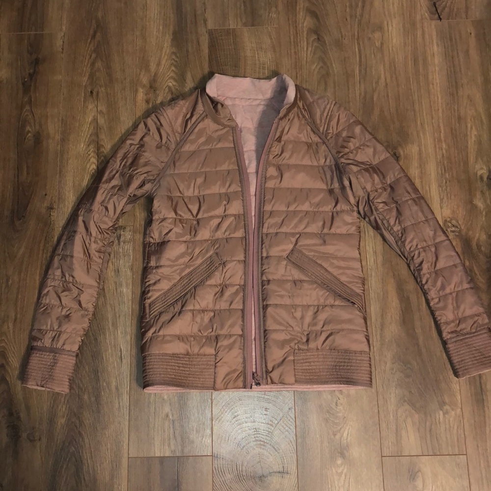 Lululemon REVERSIBLE puffer coat